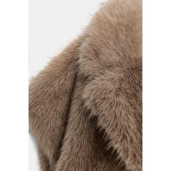 ZARA ZW COLLECTION LIMITED EDITION FAUX FUR VEST - Picture 8 of 8